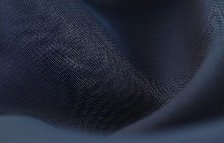 découvrez l'univers fascinant de la soie : une matière luxueuse, légère et résistante, utilisée dans la mode, la décoration et bien plus. explorez ses origines, ses propriétés uniques et nos conseils pour l'intégrer dans votre quotidien.