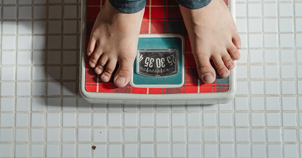 découvrez votre poids idéal et apprenez comment l'atteindre grâce à des conseils pratiques sur la nutrition et l'activité physique. optimisez votre santé et votre bien-être avec des informations personnalisées sur le maintien d'un poids sain.