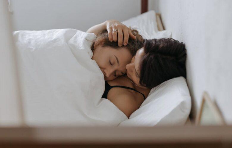 découvrez l'importance de la fréquence des relations intimes dans une relation amoureuse. apprenez comment établir un équilibre sain et épanouissant pour nourrir la complicité et la passion au sein de votre couple.