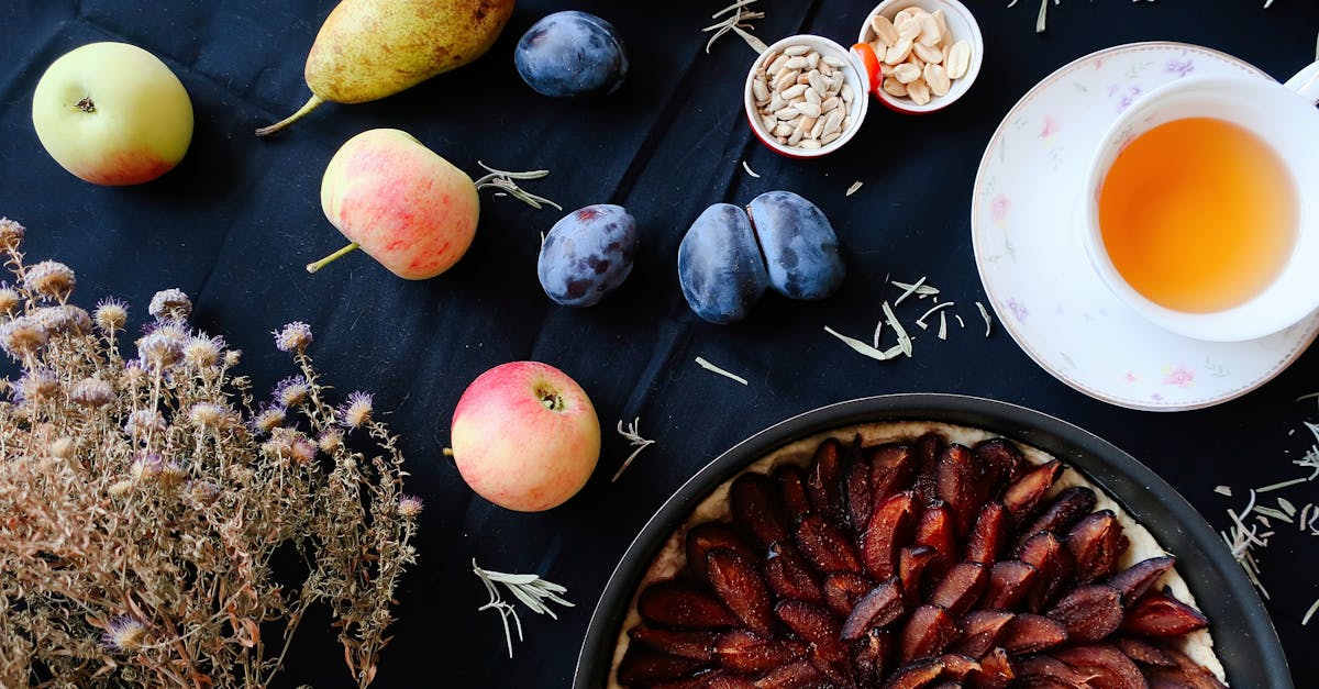 découvrez une délicieuse tarte aux pommes, alliant croûte dorée et garniture juteuse de pommes fondantes, parfumée à la cannelle et à la vanille. parfaite pour le dessert ou un goûter réconfortant, cette recette traditionnelle ravira vos papilles et celles de vos proches.