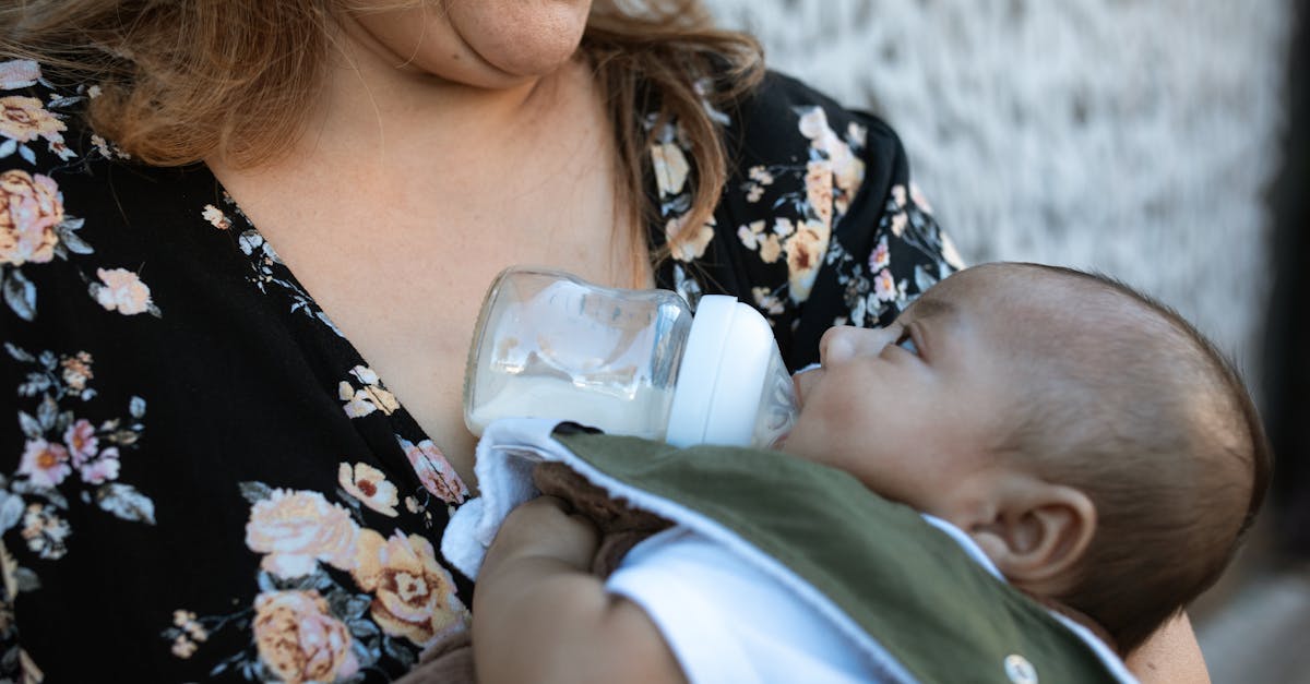 découvrez les bienfaits de l'allaitement, des conseils pratiques pour les nouvelles mamans et des informations sur la nutrition et le lien mère-enfant. apprenez comment le lait maternel soutient la santé de votre bébé et facilite une connexion privilégiée.