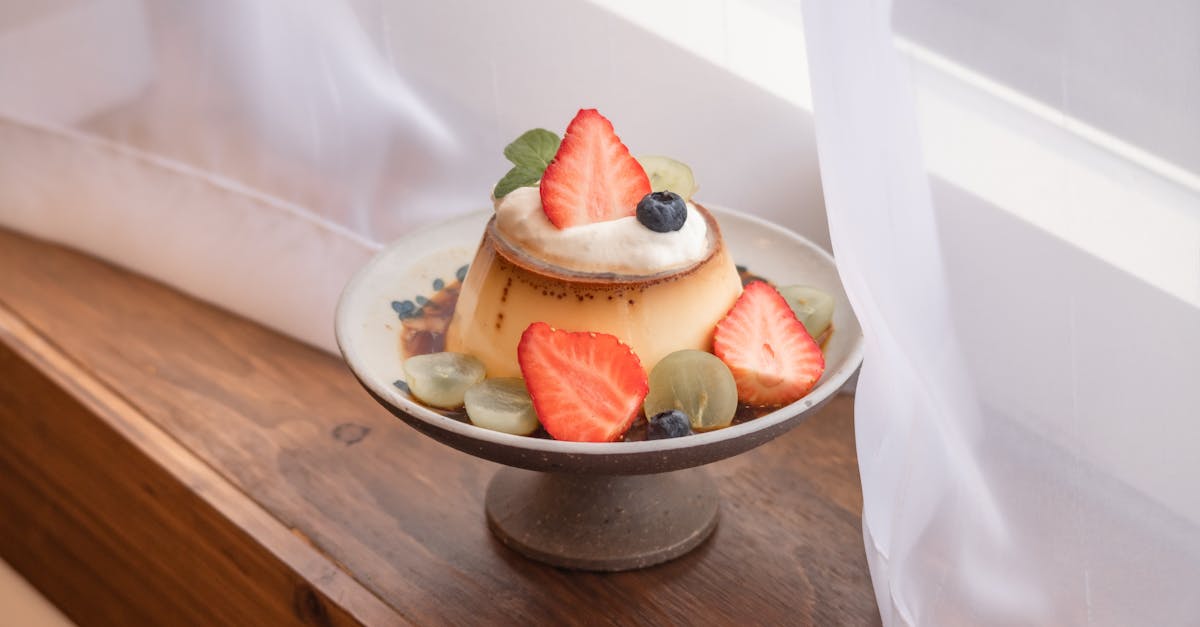 découvrez notre délicieuse recette de flan, un dessert crémeux et savoureux à base d'œufs, de lait et de caramel. parfait pour régaler vos invités ou pour un moment de douceur en solo, ce flan est facile à préparer et ravira les papilles de tous.