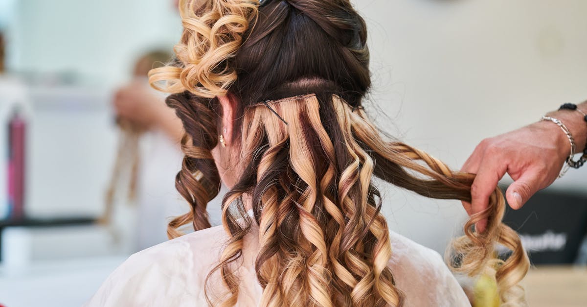 découvrez les dernières tendances en coiffure et apprenez des astuces de stylisation pour sublimer votre chevelure. transformez votre look avec des conseils pro en hairstyling adaptés à tous les types de cheveux.