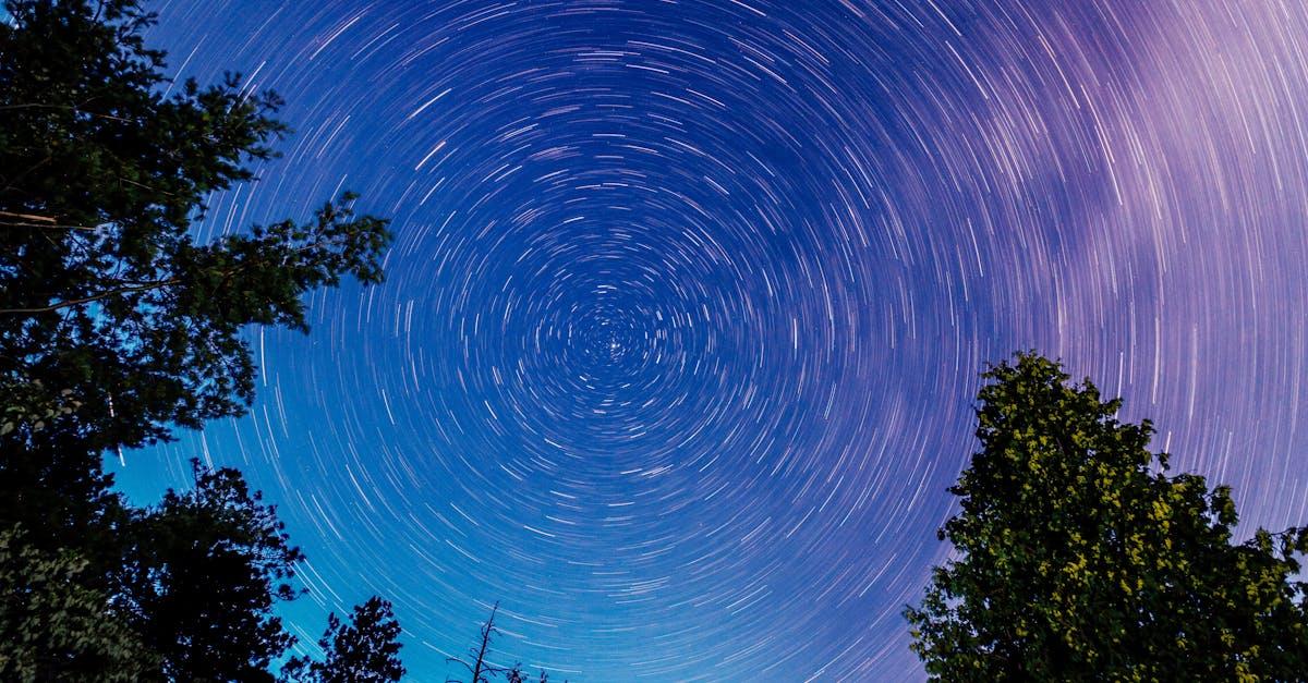 découvrez l'univers artistique de kate barry, une talentueuse photographe et musicienne, célèbre pour ses œuvres émouvantes qui capturent l'essence humaine. plongez dans son parcours inspirant et ses créations uniques reflétant sensibilité et authenticité.