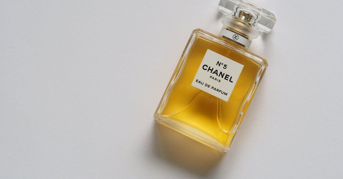découvrez la gamme de parfums lidl : des fragrances raffinées et accessibles qui subliment votre quotidien. profitez de nos offres spéciales pour trouver le parfum parfait qui reflète votre style et votre personnalité à des prix imbattables.
