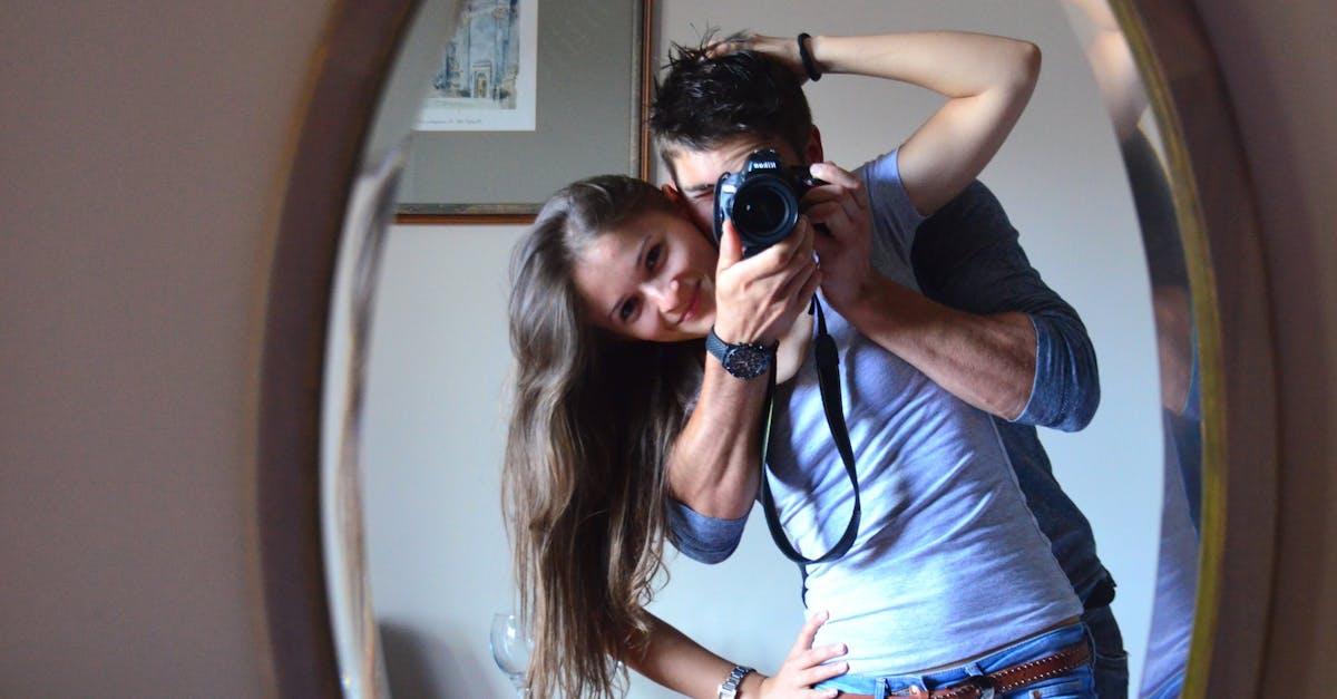 découvrez les secrets d'un amour à distance épanoui. explorez des conseils, des astuces et des histoires inspirantes pour maintenir la connexion et la passion, malgré les kilomètres qui vous séparent.