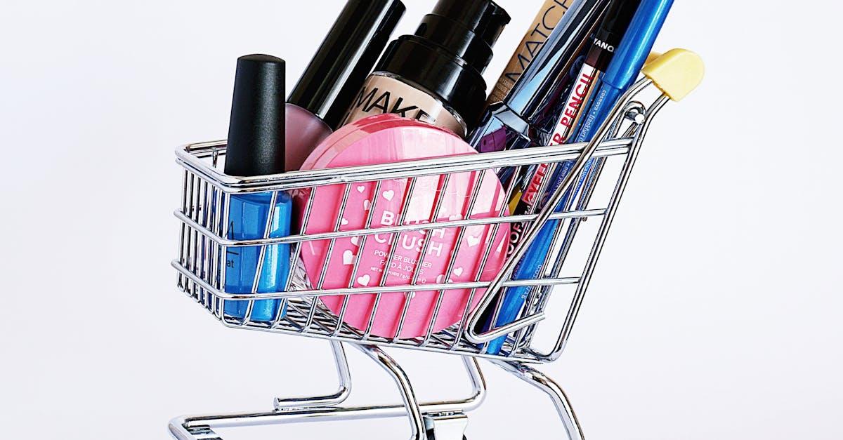 découvrez l'univers fascinant du maquillage avec nos conseils, astuces et tendances. explorez des techniques pour sublimer votre beauté, des produits incontournables aux looks créatifs pour chaque occasion.