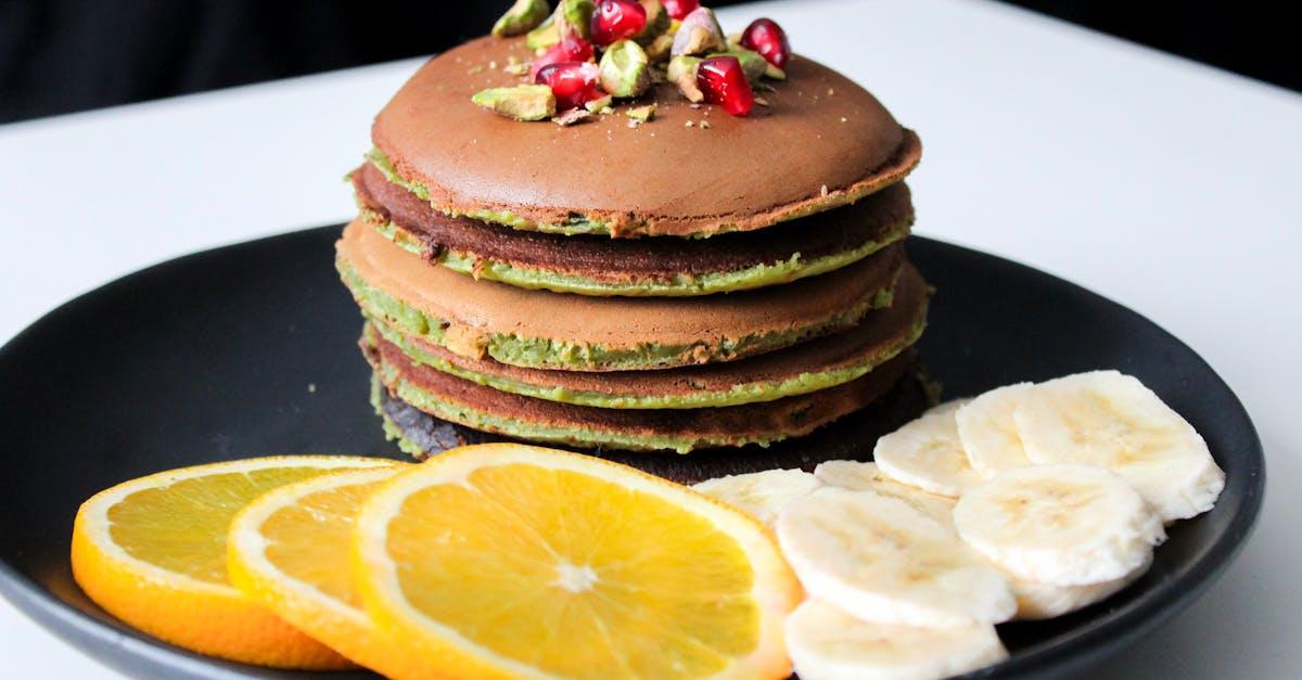 découvrez la recette parfaite de pancakes, légers et moelleux, idéale pour un petit-déjeuner gourmand ou un brunch entre amis. apprenez à les préparer facilement et variez les plaisirs avec des garnitures délicieuses.