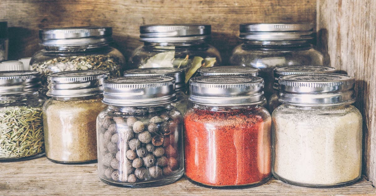 découvrez le monde fascinant du sel, un condiment essentiel qui rehausse les saveurs de vos plats. apprenez tout sur ses types, ses bienfaits pour la santé et des conseils pratiques pour l'incorporer dans votre cuisine quotidienne.