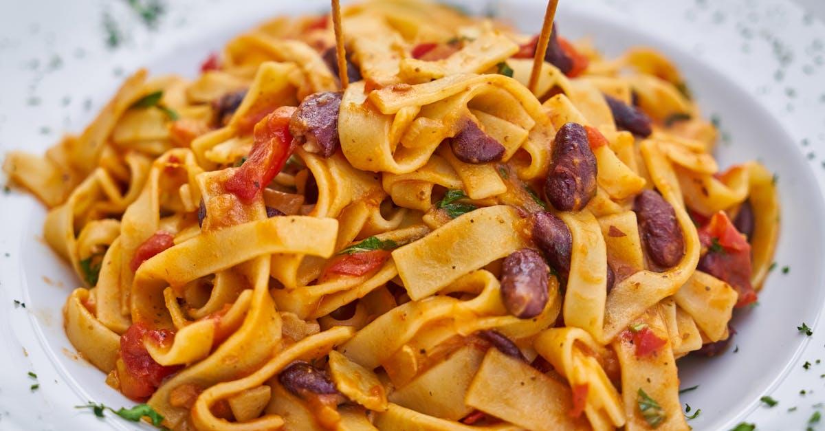 découvrez la délicieuse recette de spaghetti, un plat traditionnel italien qui allie simplicité et saveurs. apprenez à préparer des spaghetti parfaitement al dente, accompagnés de sauces classiques et d'ingrédients frais. idéal pour un repas en famille ou entre amis, laissez-vous séduire par ce plat convivial et réconfortant.