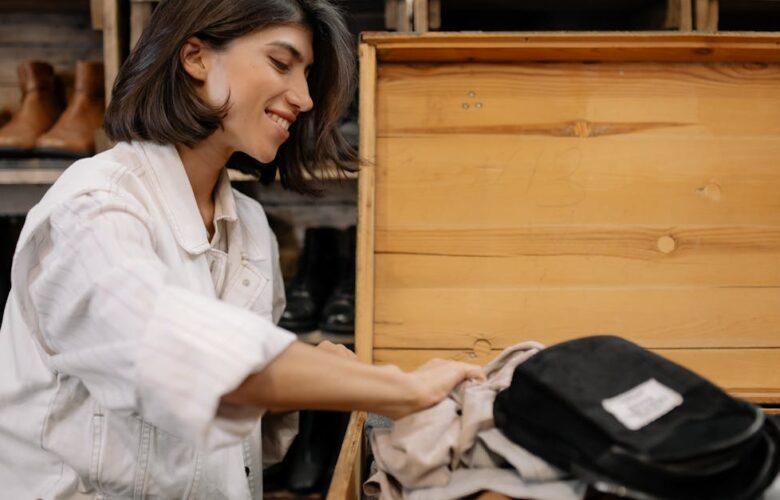 découvrez l'univers des thrift shops, des magasins uniques où vous pouvez dénicher des trésors vintage et des vêtements de seconde main à des prix abordables. explorez notre sélection éclectique pour un shopping éthique et durable.