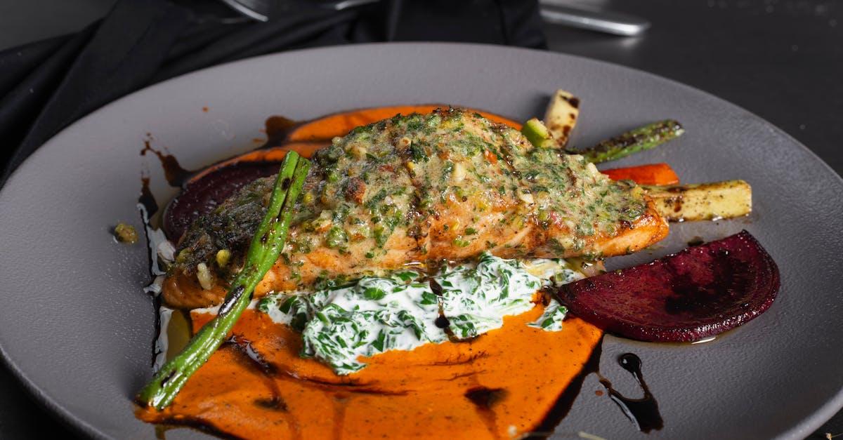 découvrez notre délicieuse recette de poisson cuit au four, saine et savoureuse. parfaite pour un dîner léger, cette préparation met en valeur la fraîcheur du poisson et se marie avec une variété d'accompagnements. facile à réaliser, elle ravira vos papilles et celles de vos invités.