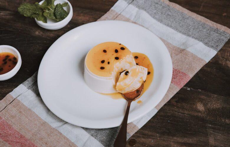 découvrez notre délicieuse recette de flan, un dessert crémeux et savoureux qui ravira vos papilles. facile à préparer et idéal pour toutes les occasions, ce flan fait maison est un véritable délice qui séduira petits et grands.