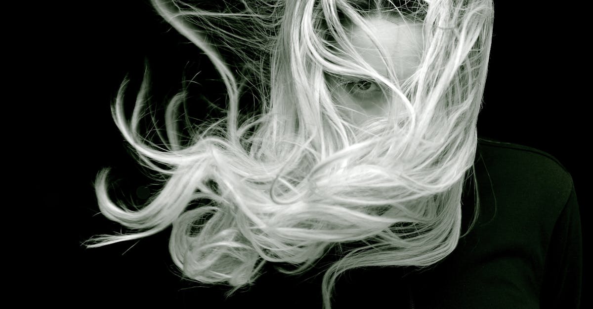 découvrez des conseils, des tendances et des astuces pour sublimer vos cheveux. que vous cherchiez des idées de coiffure, des soins capillaires ou des produits adaptés à votre type de cheveux, notre guide complet vous aidera à obtenir des cheveux magnifiques et en pleine santé.