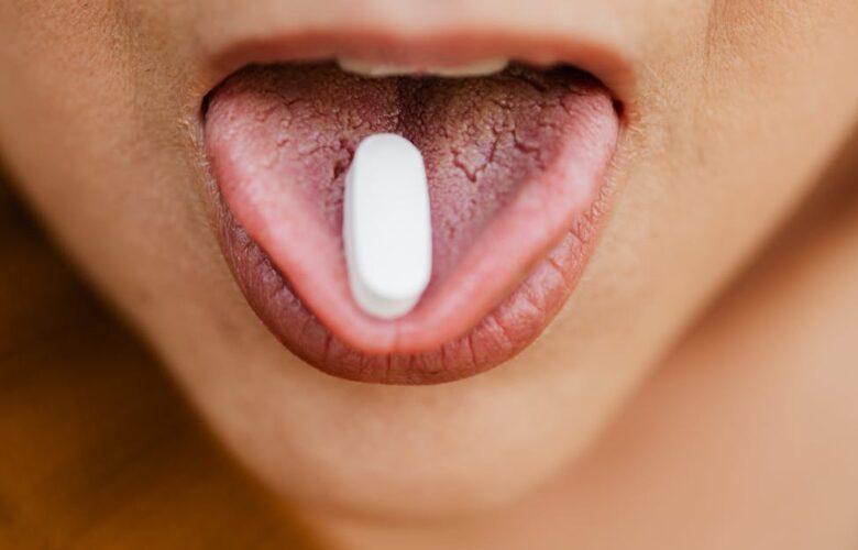 découvrez les effets de l'ingestion de sperme sur la santé et le bien-être. cette exploration aborde les aspects biologiques, psychologiques et sociaux de cette pratique, ainsi que ses implications pour la sexualité et les relations. informez-vous sur les risques potentiels et les bénéfices associés.