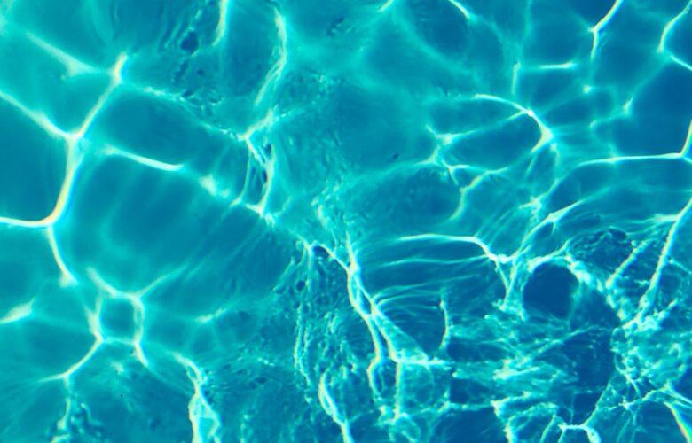 découvrez l'importance de l'eau, son rôle vital pour la vie sur terre, ses multiples usages au quotidien et des conseils pour préserver cette ressource précieuse.
