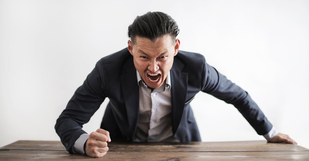 découvrez des stratégies efficaces pour comprendre et gérer l'anxiété. apprenez des techniques de relaxation, des conseils pratiques et des ressources utiles pour surmonter vos inquiétudes et retrouver votre sérénité.