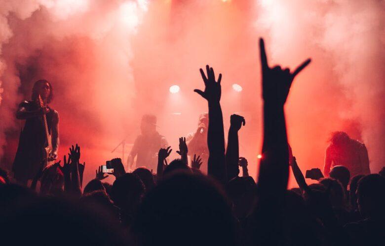 découvrez l'univers fascinant des artistes, leurs créations, leurs inspirations et l'impact de leur travail sur la culture contemporaine. plongez dans des biographies, des analyses et des tendances qui font vibrer le monde de l'art.