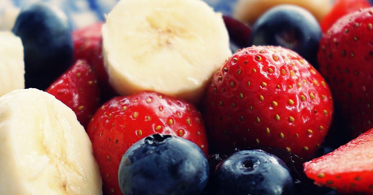découvrez tout ce qu'il faut savoir sur l'allergie à la banane, ses symptômes, ses causes et les précautions à prendre pour éviter les réactions allergiques. informez-vous sur les alternatives alimentaires et les conseils pour vivre sereinement en cas d'allergie à la banane.