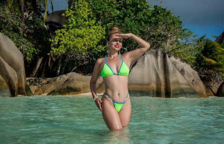 découvrez notre guide complet sur l'épilation du bikini. obtenez des conseils sur les techniques, la préparation et les soins post-épilation pour une peau douce et sans irritations. parfait pour l'été!