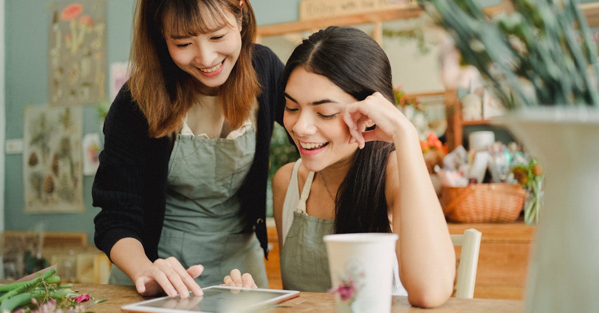 découvrez comment attirer des collègues talentueux et renforcer votre équipe grâce à des stratégies d'engagement efficaces et un environnement de travail collaboratif.