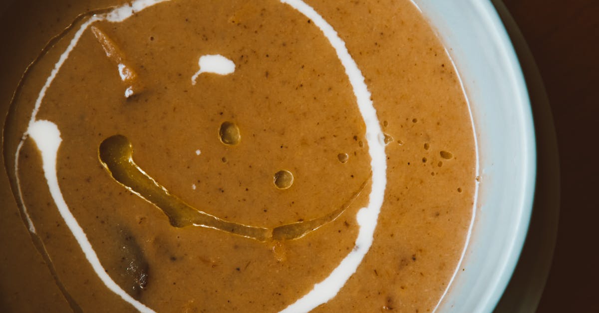 découvrez notre délicieuse soupe crémeuse, un mélange velouté de saveurs riches et réconfortantes. idéale pour réchauffer vos soirées, cette recette facile à préparer ravira vos papilles et celles de vos invités. savourez chaque cuillère d'onctuosité et de chaleur !