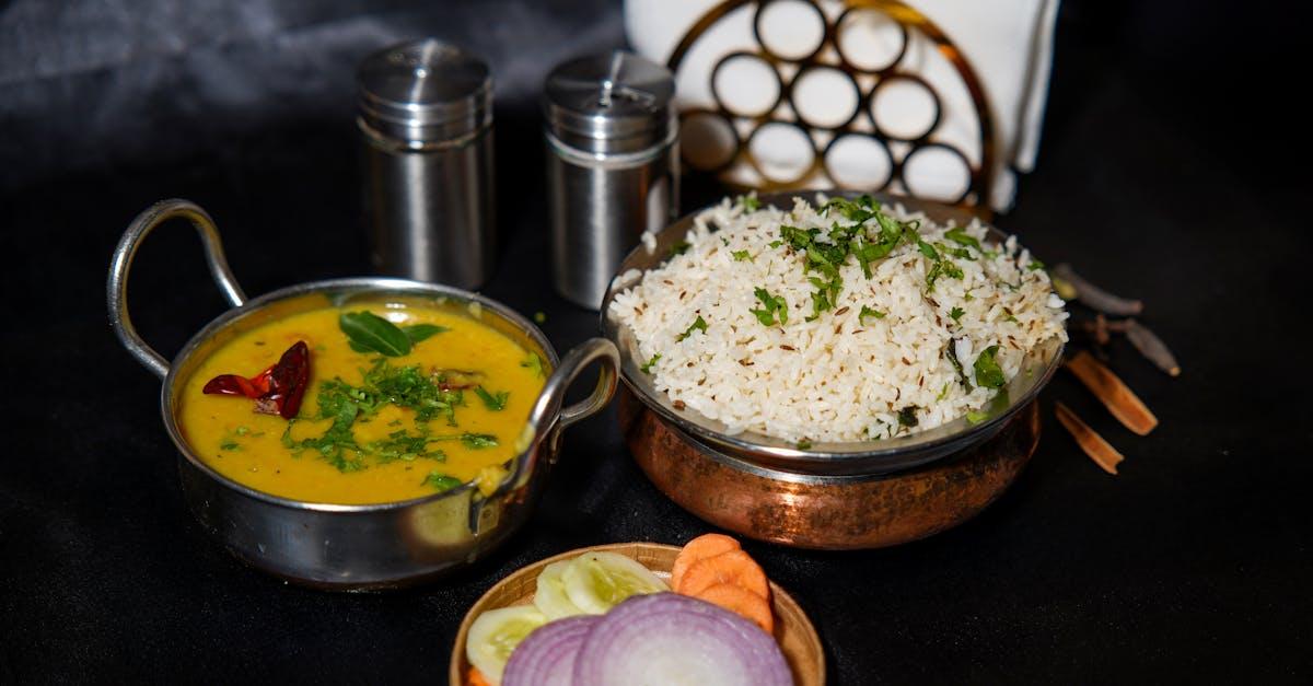 découvrez notre délicieuse recette de curry, un mélange savoureux d'épices qui éveillera vos papilles. que vous soyez amateur de cuisine indienne ou en quête de nouvelles saveurs, notre curry facile à préparer est parfait pour ajouter une touche d'exotisme à vos plats quotidiens.
