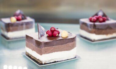 découvrez la délicieuse mousse aux noisettes, une douceur légère et aérienne qui fond dans la bouche. parfaite pour les amateurs de chocolat et de fruits à coque, cette recette simple et raffinée émerveillera vos papilles à chaque cuillerée.
