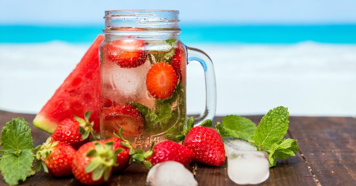 découvrez tout ce qu'il faut savoir sur l'allergie au melon : symptômes, causes, conseils pratiques et alternatives alimentaires pour profiter de l'été en toute sécurité.