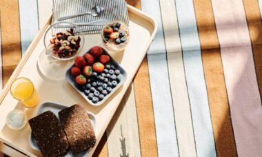 découvrez le muesli, un mélange nutritif de céréales, fruits secs et noix, parfait pour un petit déjeuner sain et énergisant. savourez ses bienfaits au quotidien!