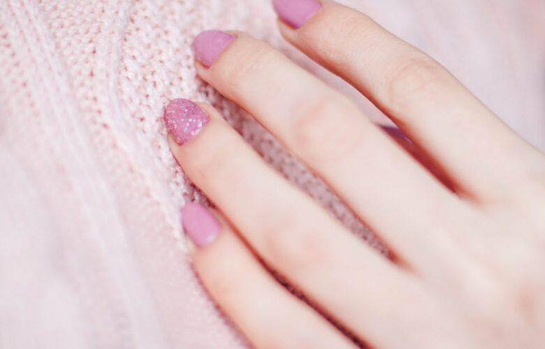 découvrez les meilleurs conseils et astuces pour un séchage rapide et efficace de votre vernis à ongles. apprenez à optimiser votre routine manucure pour des ongles impeccables en un rien de temps.