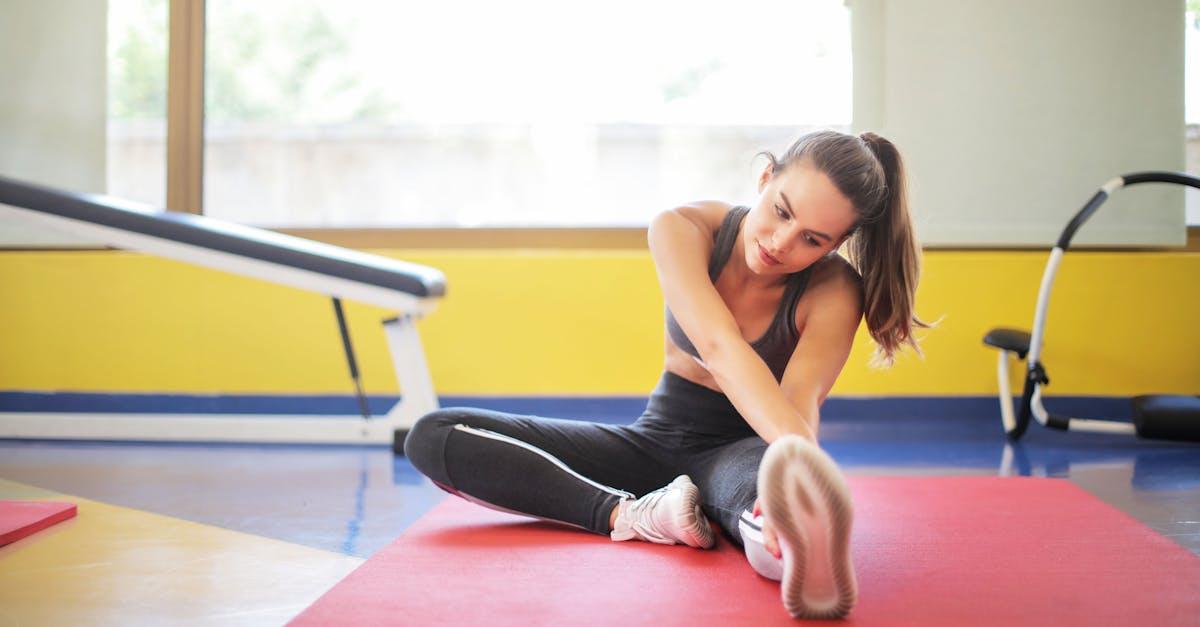 découvrez le pilates, une méthode d'exercices doux qui renforce le corps tout en améliorant la flexibilité et la posture. idéal pour tous les niveaux, le pilates allie renforcement musculaire et relaxation pour un bien-être durable.
