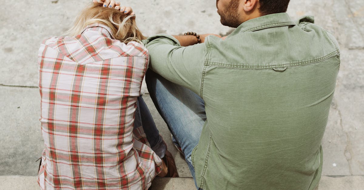 découvrez l'essence des relations humaines : des conseils, des témoignages et des ressources pour renforcer vos liens amoureux, familiaux et amicaux.
