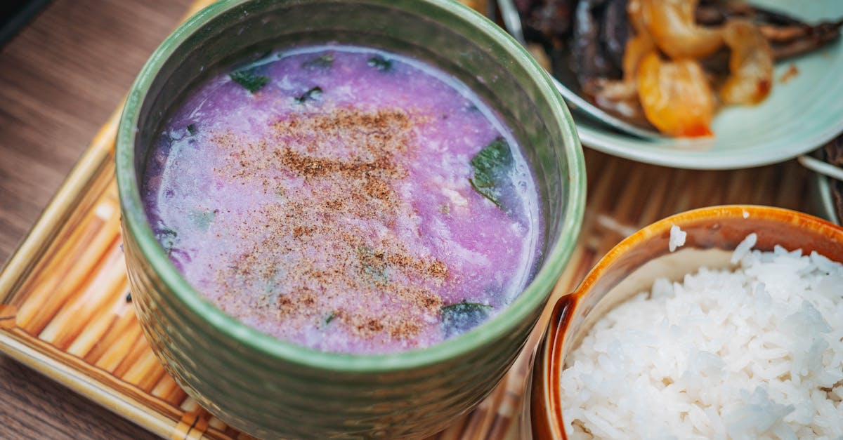 découvrez notre recette crémeuse de riz au lait, un dessert traditionnel réconfortant, parfait pour toute occasion. savourez la douceur du lait, la vanille parfumée et la texture onctueuse qui ravira vos papilles.
