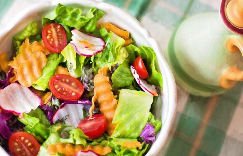 découvrez des recettes savoureuses et saines de salades qui égayeront vos repas, avec des ingrédients frais et colorés. idéales pour toutes les occasions, ces salades allient goût et bien-être.