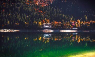 découvrez stillwater, une destination unique où nature et urbanité se rencontrent. explorez des paysages apaisants, des activités de plein air et une ambiance conviviale pour vous ressourcer. parfait pour les amoureux de la tranquillité et de l'aventure!