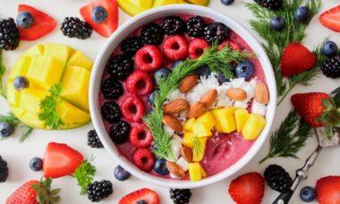 découvrez les superfoods, ces aliments nutritifs aux bienfaits extraordinaires pour votre santé ! optimisez votre bien-être avec des ingrédients riches en vitamines, minéraux et antioxydants. explorez des recettes, astuces et conseils pour intégrer ces super-aliments dans votre alimentation quotidienne.