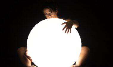découvrez l'univers fascinant des femmes philosophes, leurs contributions essentielles à la pensée, et comment elles ont façonné le débat intellectuel à travers les âges. une exploration enrichissante des idées et des réflexions féminines qui continuent d'influencer notre société aujourd'hui.